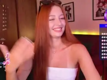Ellypeach  live sex cam