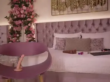 Emi_petite  live sex cam