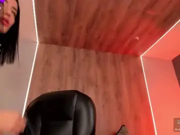 Jennaolson  live sex cam
