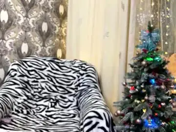 Klubnichka_baby  live sex cam