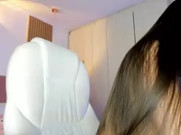 Mia_nevaeh  live sex cam