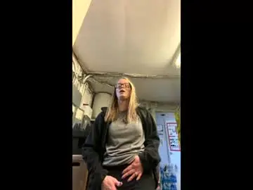 Minx300  live sex cam