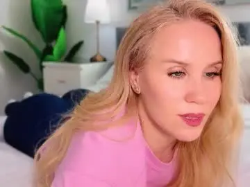 Myassistant  live sex cam