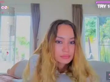 Strawberrypie99  live sex cam