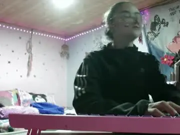 Venuzxx  live sex cam