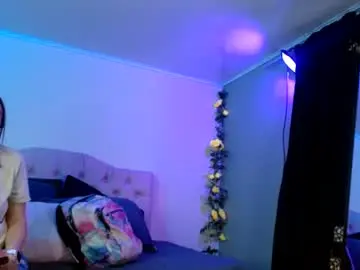 Bella_lr  live sex cam