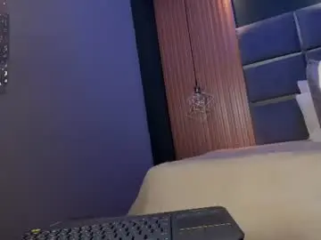 Camilaferrer9  live sex cam