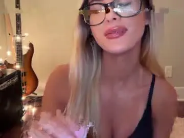 Cassieblakexoxo  live sex cam