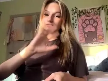 Dongbaumgarner  live sex cam