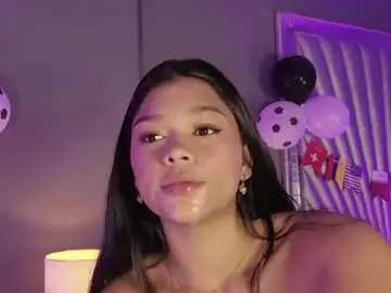 Hatsajones  live sex cam
