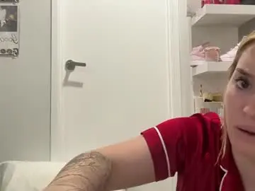 Itsdiorxx  live sex cam