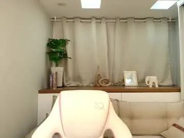 Lena_barnes  live sex cam