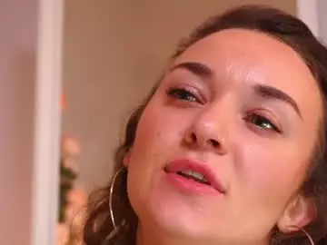 Mayaybe  live sex cam