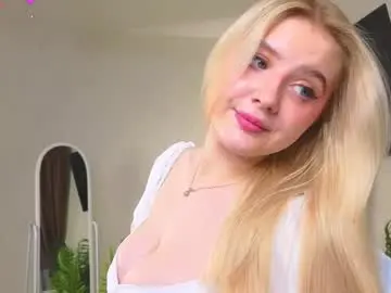 Oliviabr0wn  live sex cam
