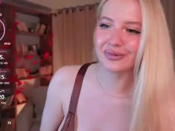 Oliviabr0wn  live sex cam