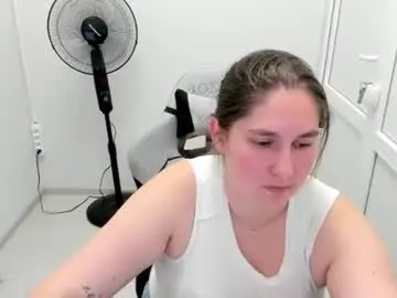Ravenncloud  live sex cam
