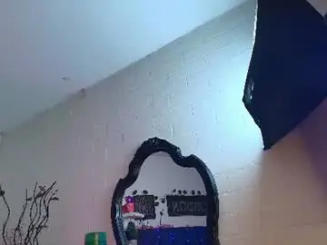 Sofia_boobs__  live sex cam