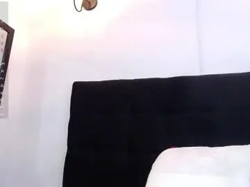 Srta_luciana  live sex cam