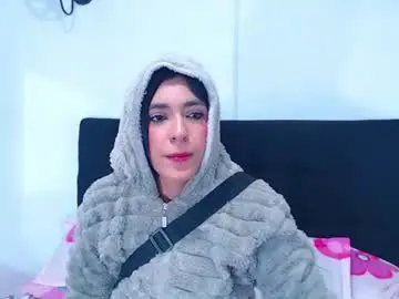 Srta_luciana  live sex cam