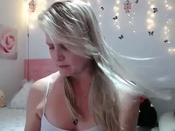 Tifanycoopers  live sex cam