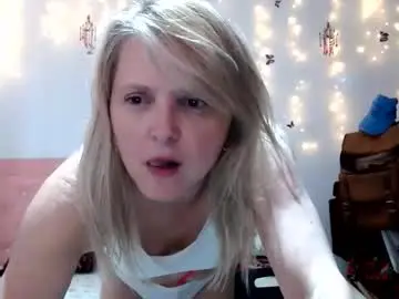 Tifanycoopers  live sex cam