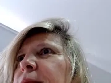 Tifanycoopers  live sex cam
