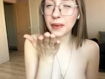 Whitneyehlers  live sex cam