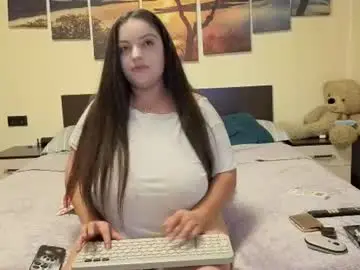 Adellineee  live sex cam