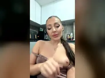 Babesgowild  live sex cam