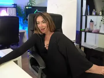 Babesgowild  live sex cam