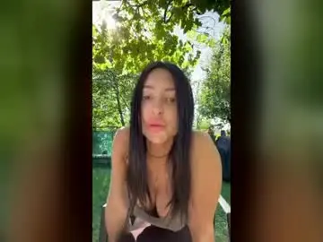 Babesgowild  live sex cam
