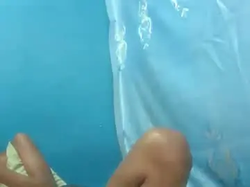 Hasleyinah  live sex cam