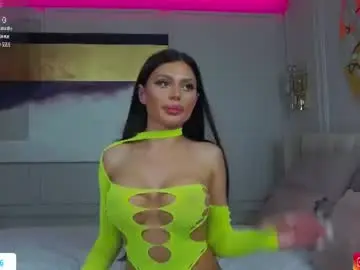 Hazelbambi77  live sex cam