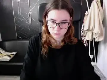 Littleviki_  live sex cam