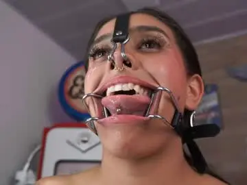 Miss___sabrina  live sex cam