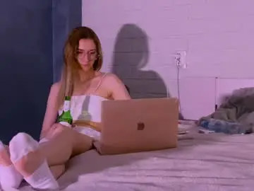 Missmiroslava  live sex cam