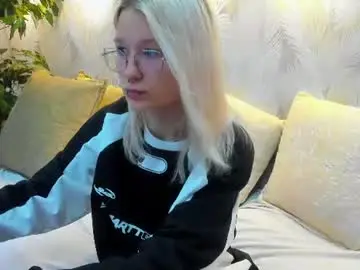Nika_sm  live sex cam