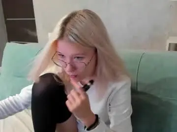 Nika_sm  live sex cam