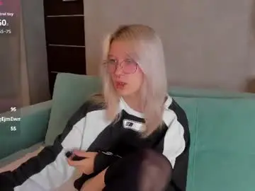Nika_sm  live sex cam