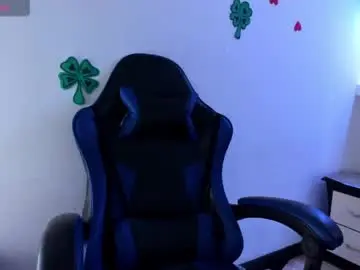 Peachy_hot  live sex cam