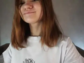 Raelenesondag  live sex cam