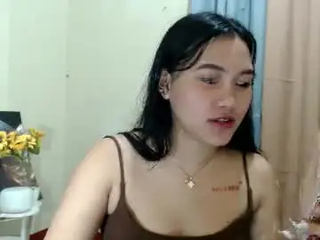 Sexy_asian_chetay  live sex cam