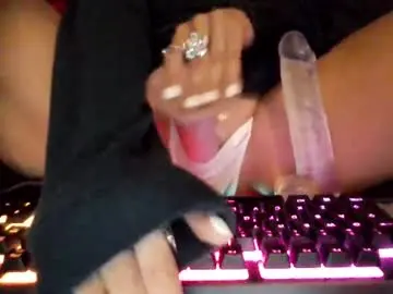 Thepeachprincess  live sex cam