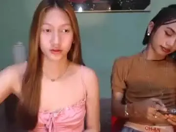 Yourlegalbaby  live sex cam