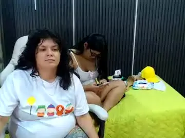 Yumandsay  live sex cam
