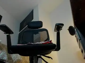 Zoeyvalmont  live sex cam