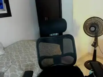 Zoeyvalmont  live sex cam