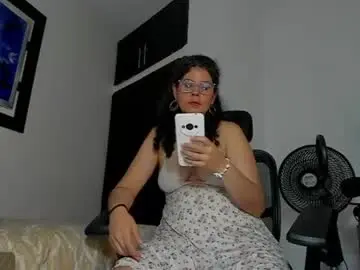 Zoeyvalmont  live sex cam