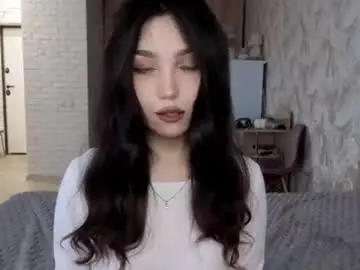 Amiyulo  live sex cam