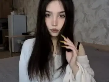 Amiyulo  live sex cam